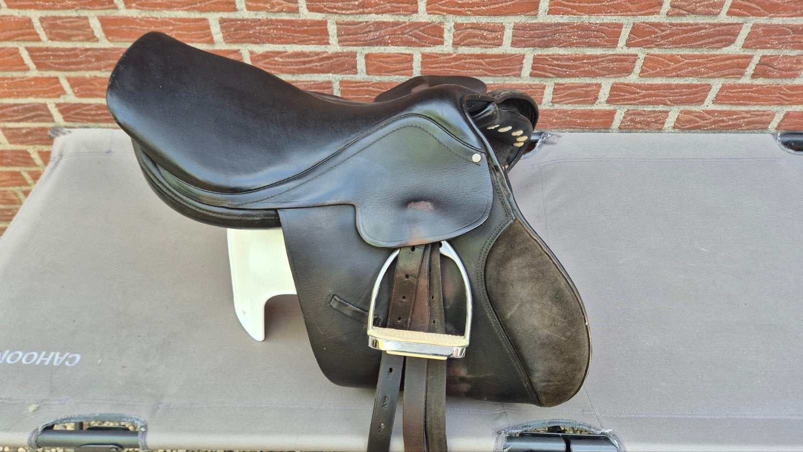 Jorge Canaves leren zadel 17,5 inch compleet, Dieren en Toebehoren, Paarden en Pony's | Zadels, Ophalen, Gebruikt, Dressuur