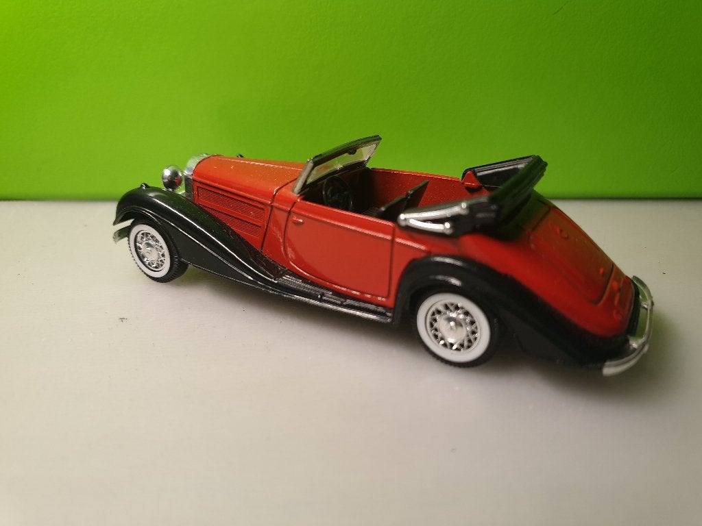 Solido - 1939 Mercedes 540K Cabriolet [rood] 1/43, Ophalen of Verzenden, Gebruikt, Auto, Solido