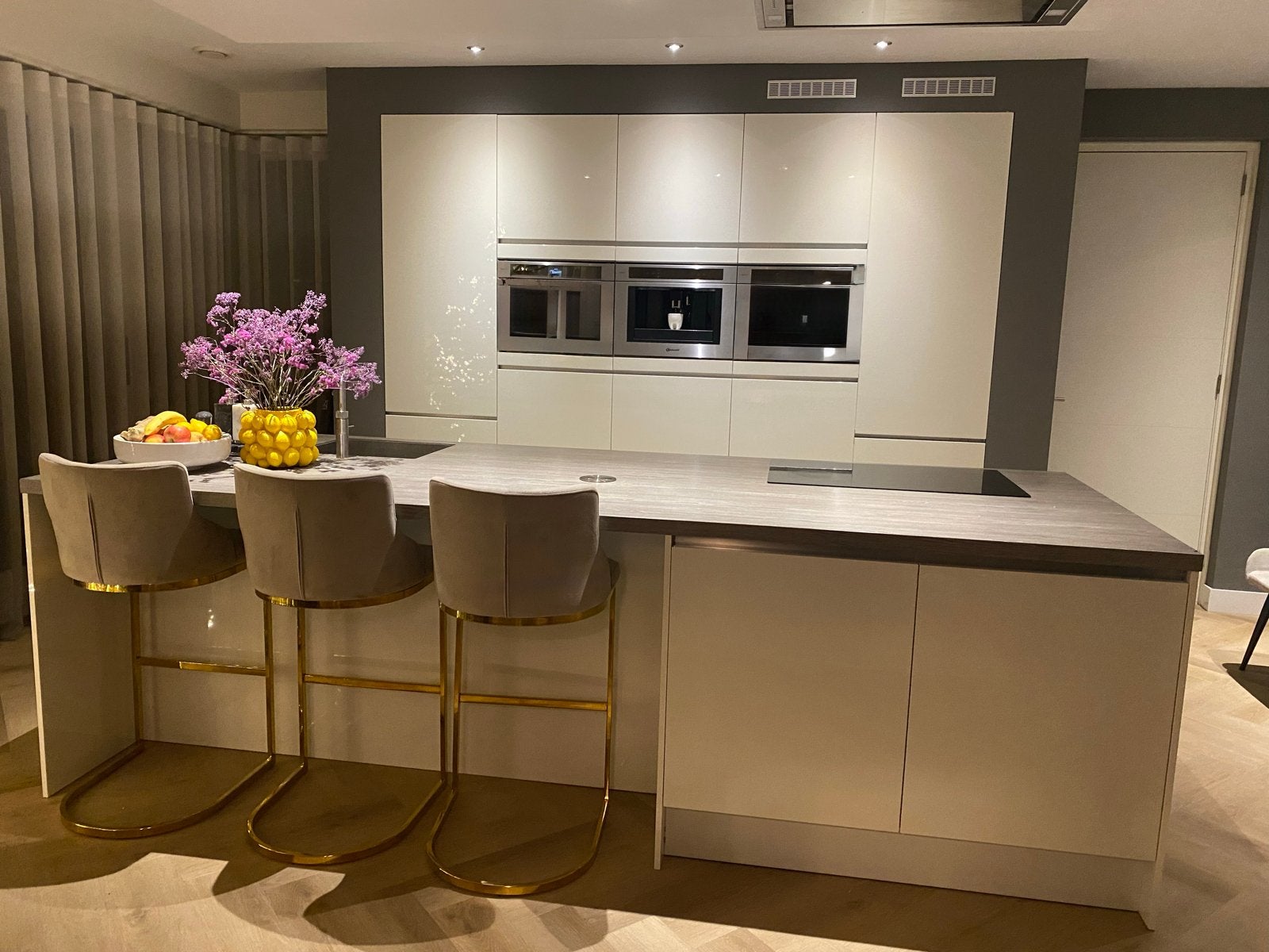 Moderne keuken met Bauknecht apparatuur en kookeiland, Ophalen, Gebruikt