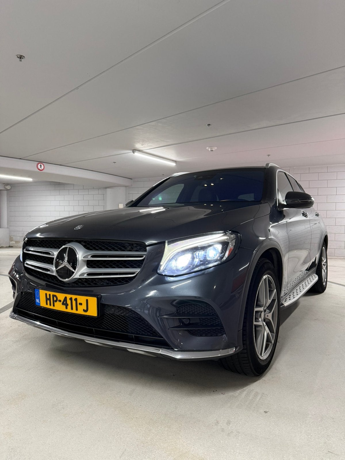 Mercedes-Benz GLC 220D | 4MATIC | PANO | AMG-Line | Trekhaak, Automaat, 2500 kg, Diesel, Vierwielaandrijving