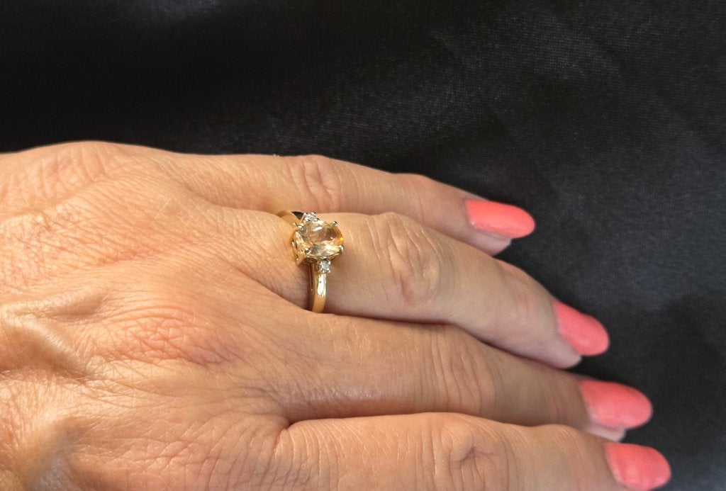 Gouden Vintage ring champagne topaas en diamant. 2026/620, Ophalen of Verzenden, Goud, Ring, Met edelsteen