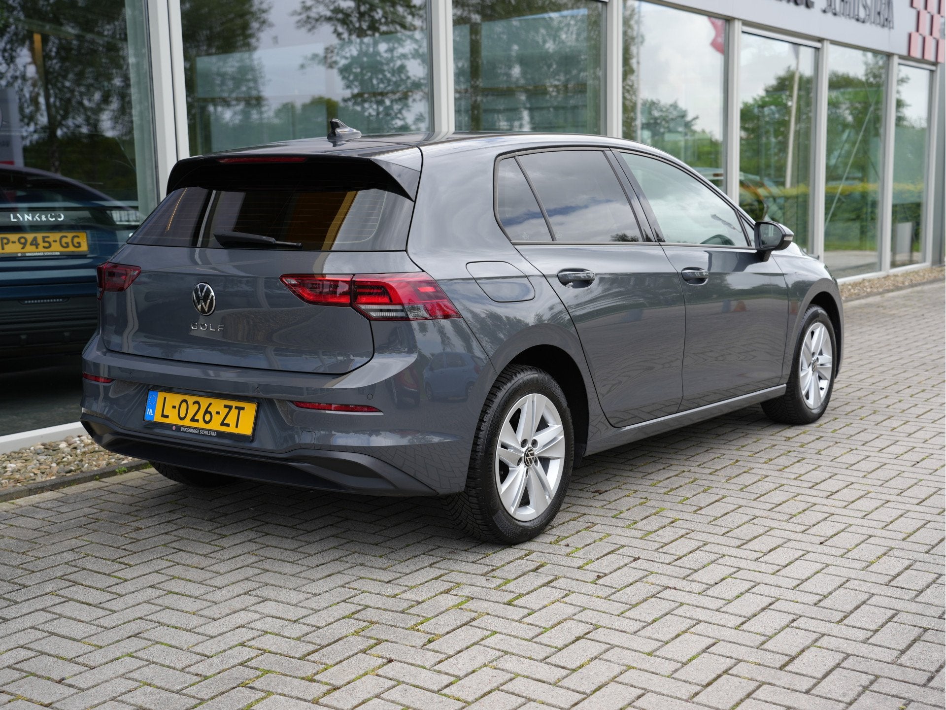 Volkswagen Golf 1.0 TSI Life | Draadloze telefoonlader | Cru, Voorwielaandrijving, 12 maanden, Stof, Gebruikt
