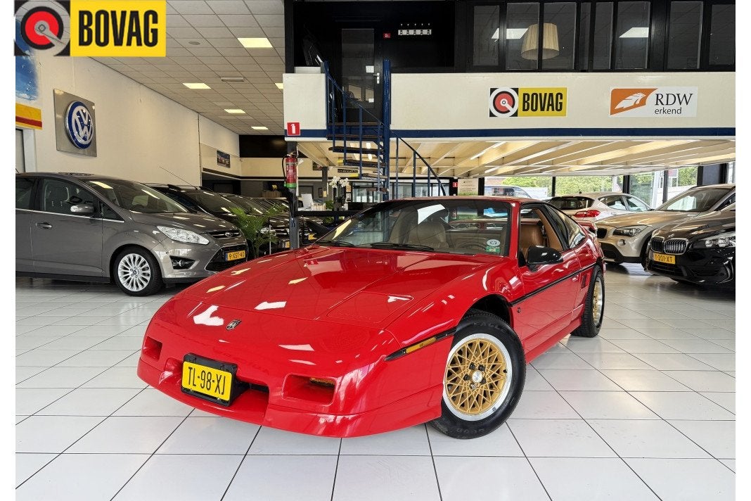 Pontiac Fiero 2.8 GT Airco (bj 1988), Auto's, Achterwielaandrijving, Bedrijf, Handgeschakeld, 2835 cc
