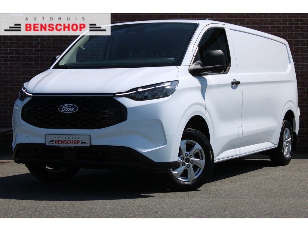 Ford E-Transit Cust. 340 L2H1 Trend 71 kWh |TREKHAAK|STUUR+S, Automaat, 12 maanden, Gebruikt, Zwart
