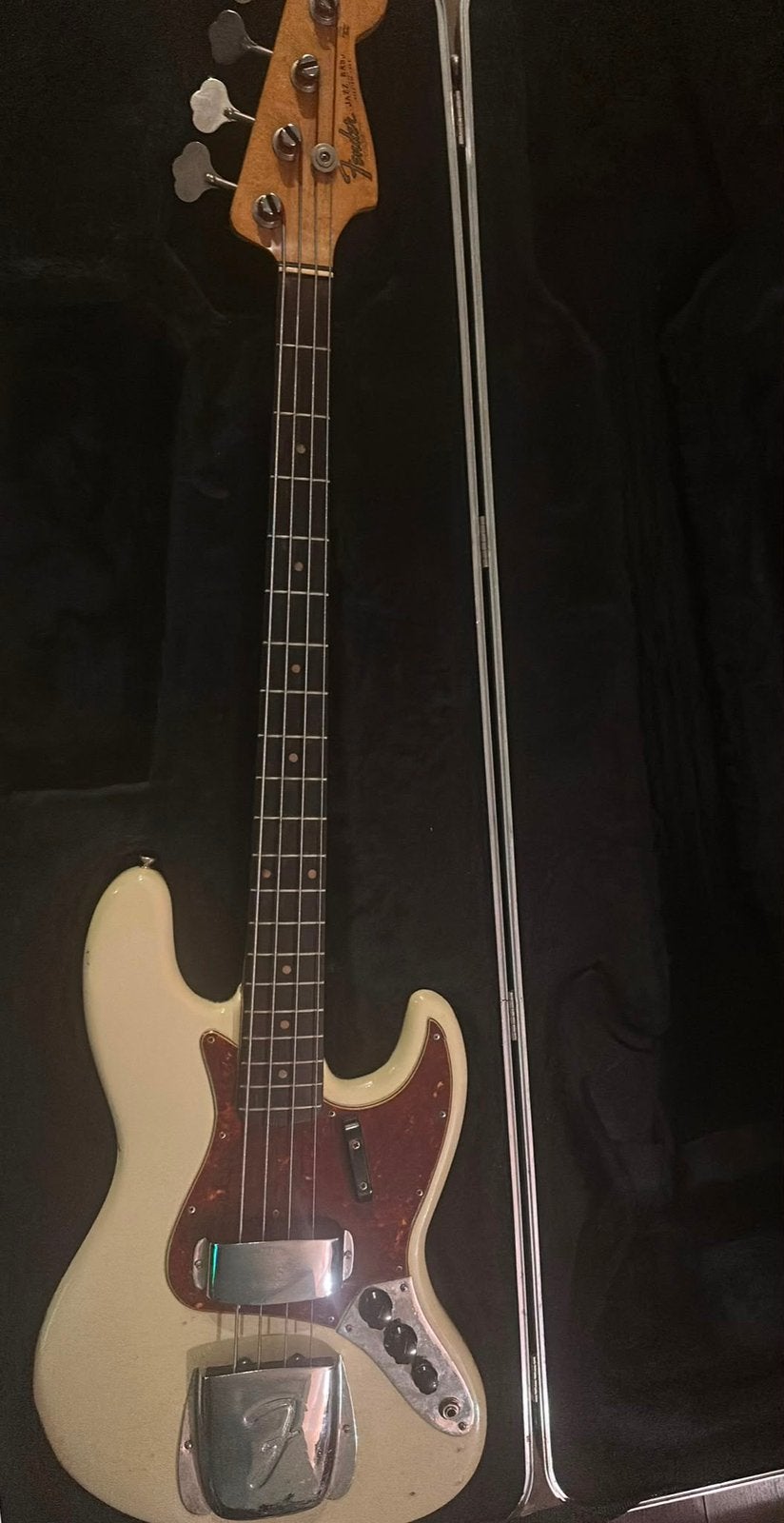 Prachtige Fender Jazz bass uit 1962, Muziek en Instrumenten, Snaarinstrumenten | Gitaren | Bas, Ophalen of Verzenden, Zo goed als nieuw