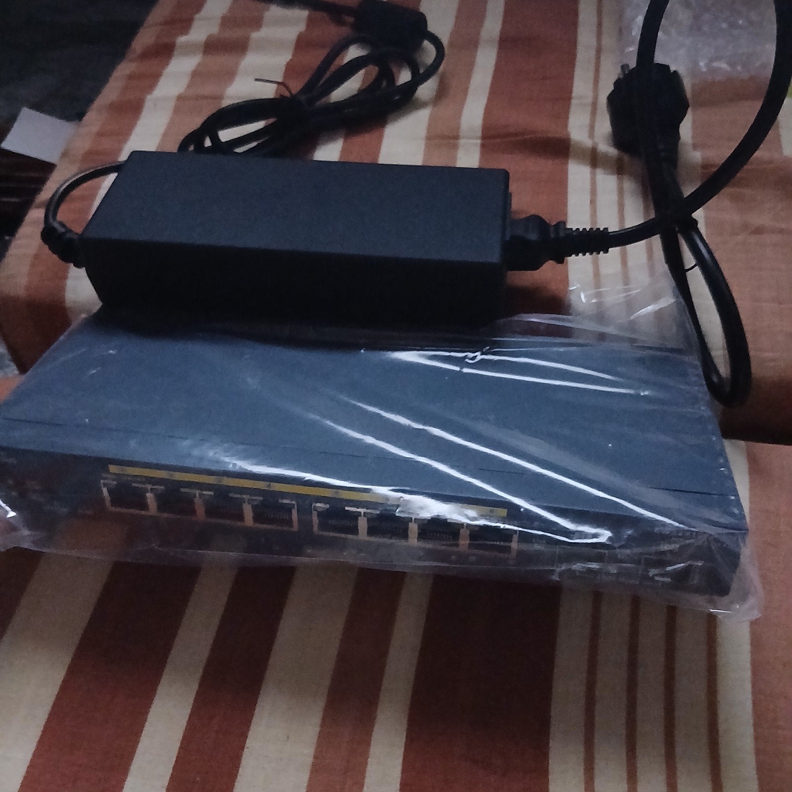 EnGenius EWS2910FP-FIT 8-Port Gigabit PoE+ Switch NIEUW, Computers en Software, Ophalen of Verzenden, Nieuw