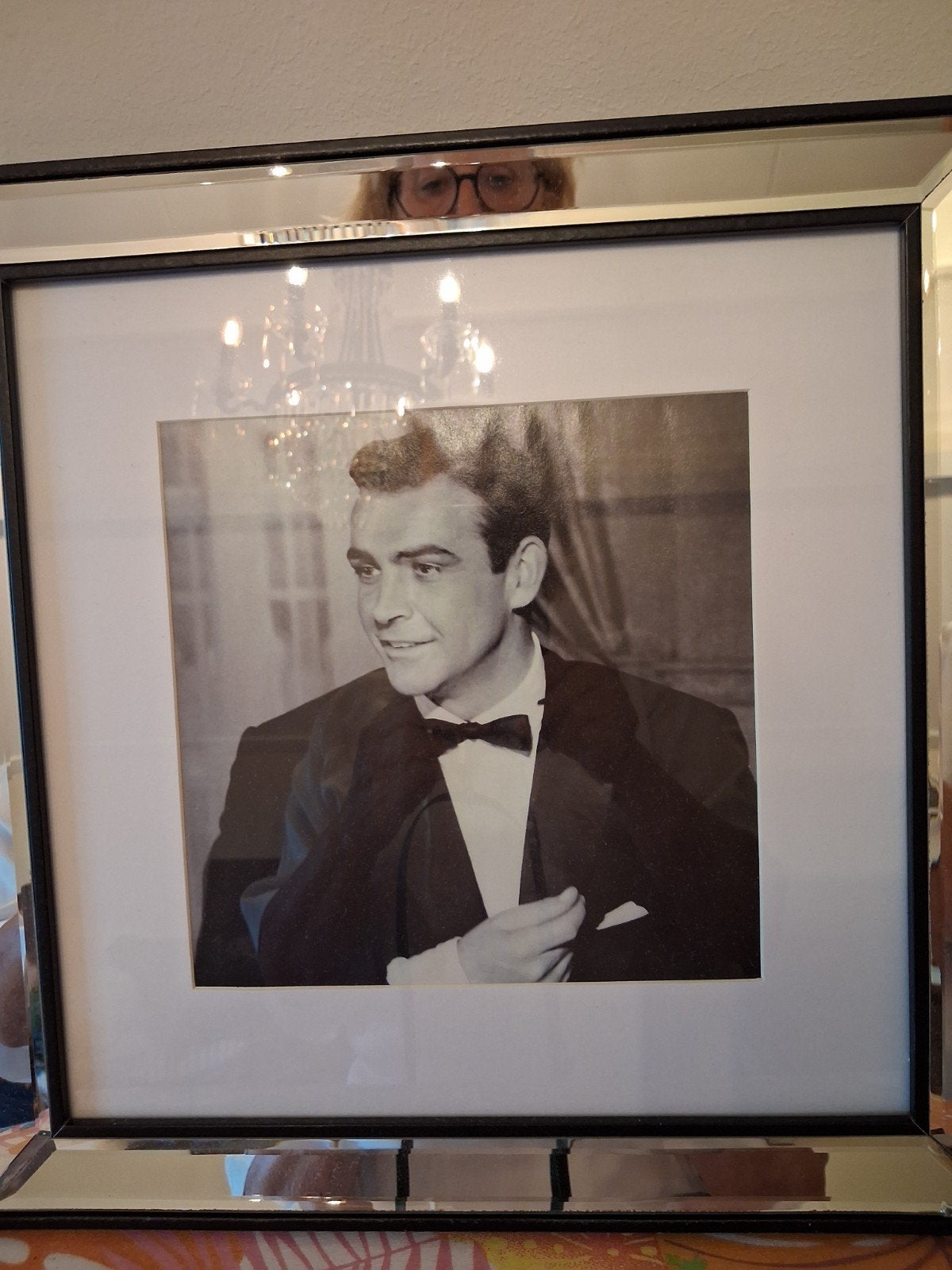 Sean Connery foto in spiegel lijst, Minder dan 50 cm, Ophalen of Verzenden, Zo goed als nieuw, Foto of Poster