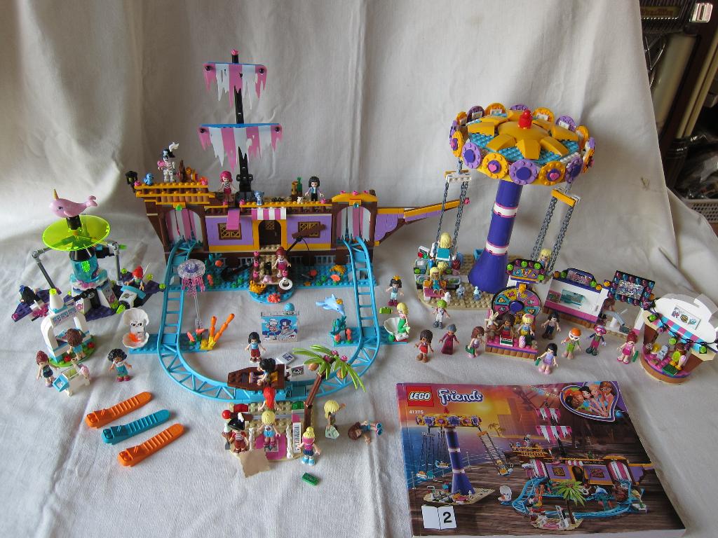 lego friends 41128 Park Space Ride 41375 Amusement Pier, Ophalen of Verzenden, Zo goed als nieuw, Overige merken
