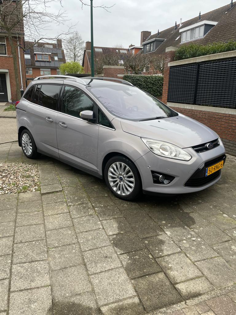 Ford Grand C-Max 1.6 110KW  Ecoboost 2011 met NIEUWE APK, Auto's, Voorwielaandrijving, Zwart, 4 cilinders, 150 pk