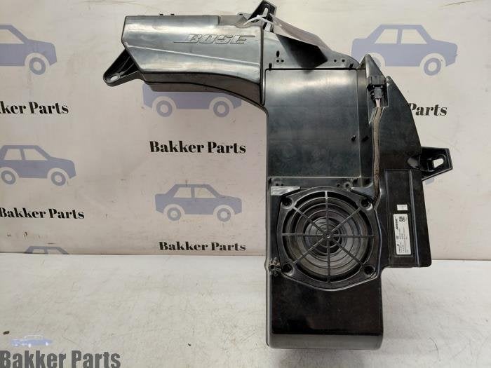 Subwoofer van een Audi S4, Gebruikt, -, -, -