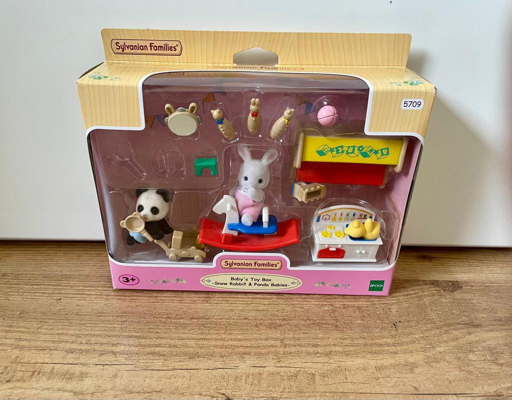 Sylvanian Families baby’s toy box, Kinderen en Baby's, Speelgoed | Poppenhuizen, Ophalen, Zo goed als nieuw, Toebehoren