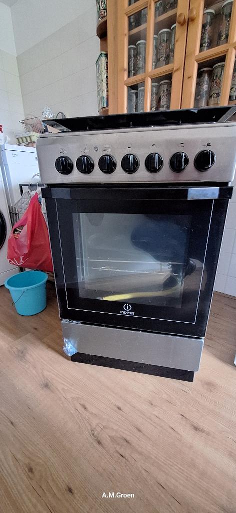 Indesit gasfornuis en over I5GS1G, Witgoed en Apparatuur, Ovens, Ophalen, Gebruikt, Hete lucht, Indesit