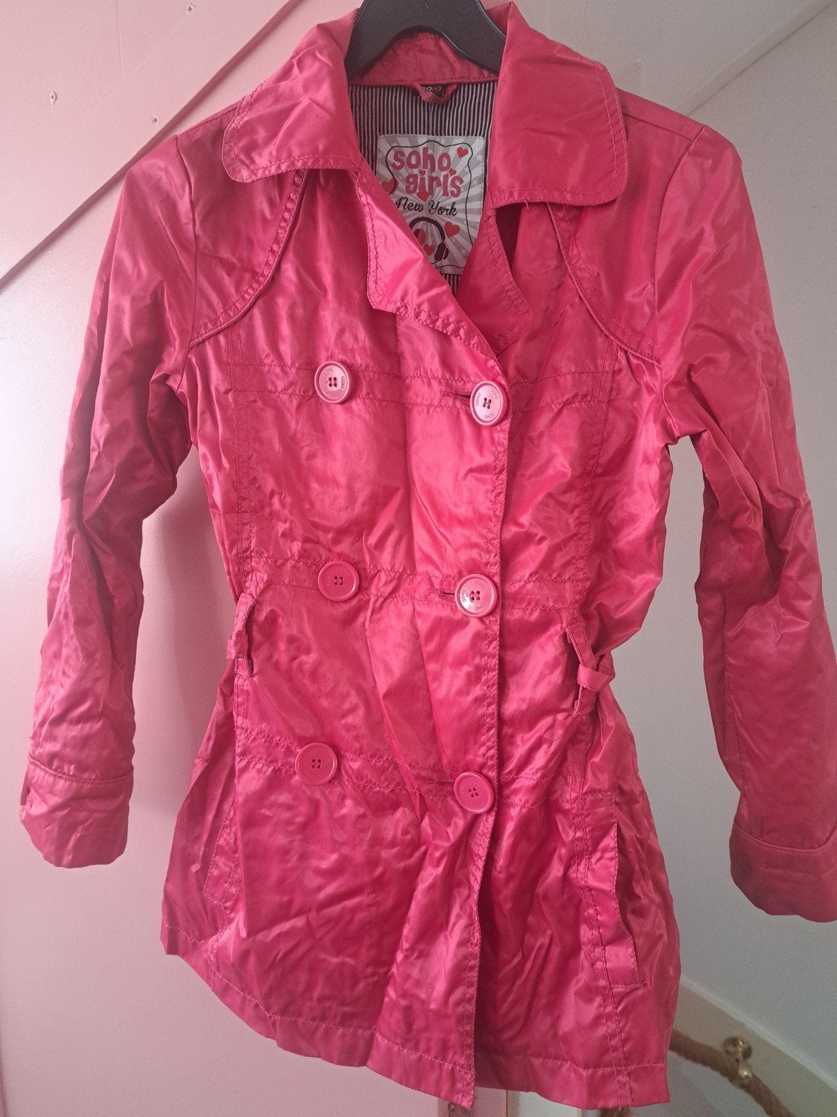 SOHO Fel roze  lente regenjas mt. 158, Kinderen en Baby's, Kinderkleding | Maat 158, Jongen of Meisje, Soho, Ophalen of Verzenden