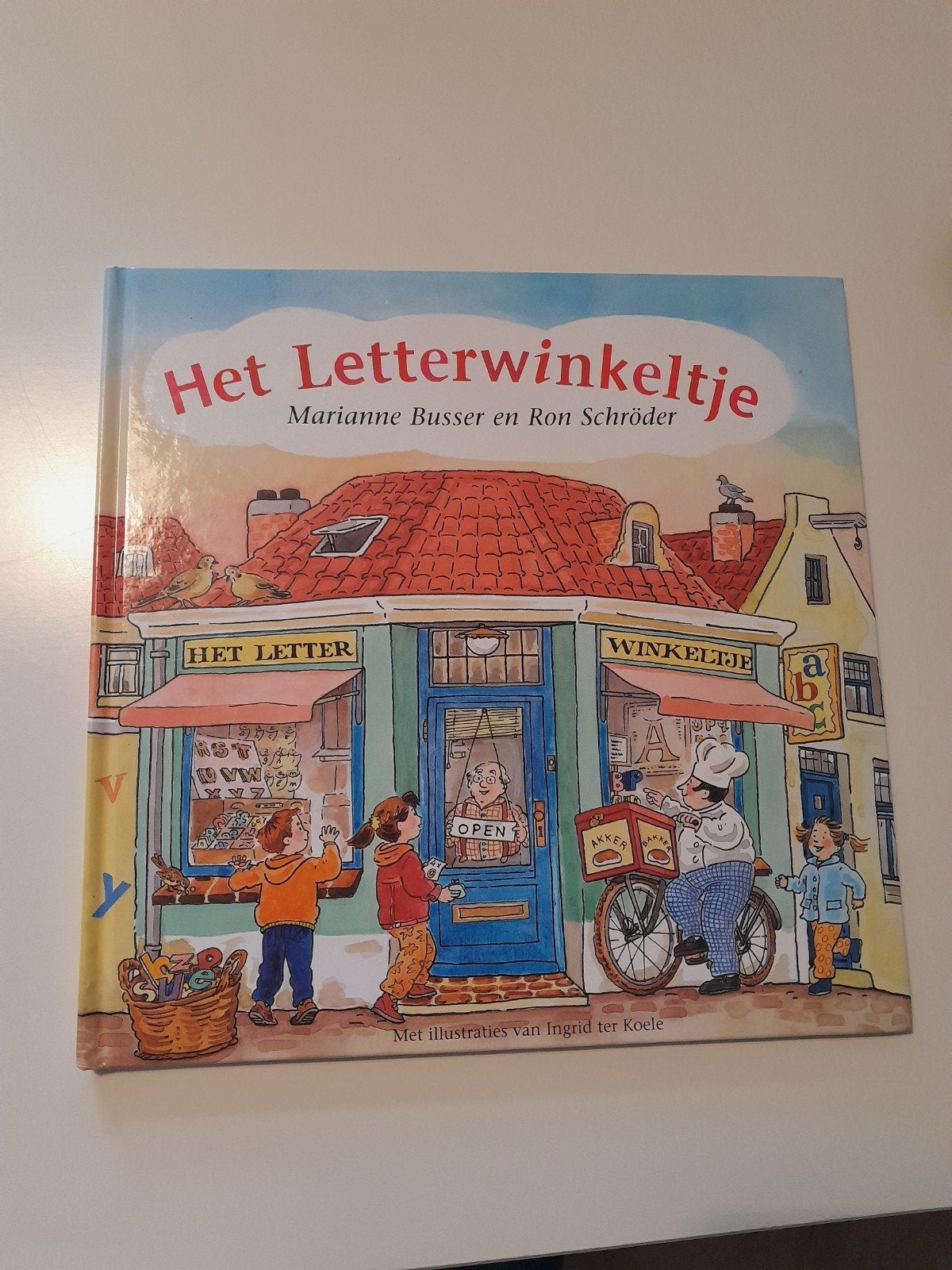 Het Letterwinkeltje - Marianne Busser en Ron Schröder, Ophalen of Verzenden, Zo goed als nieuw, Marianne Busser en Ron Schröder