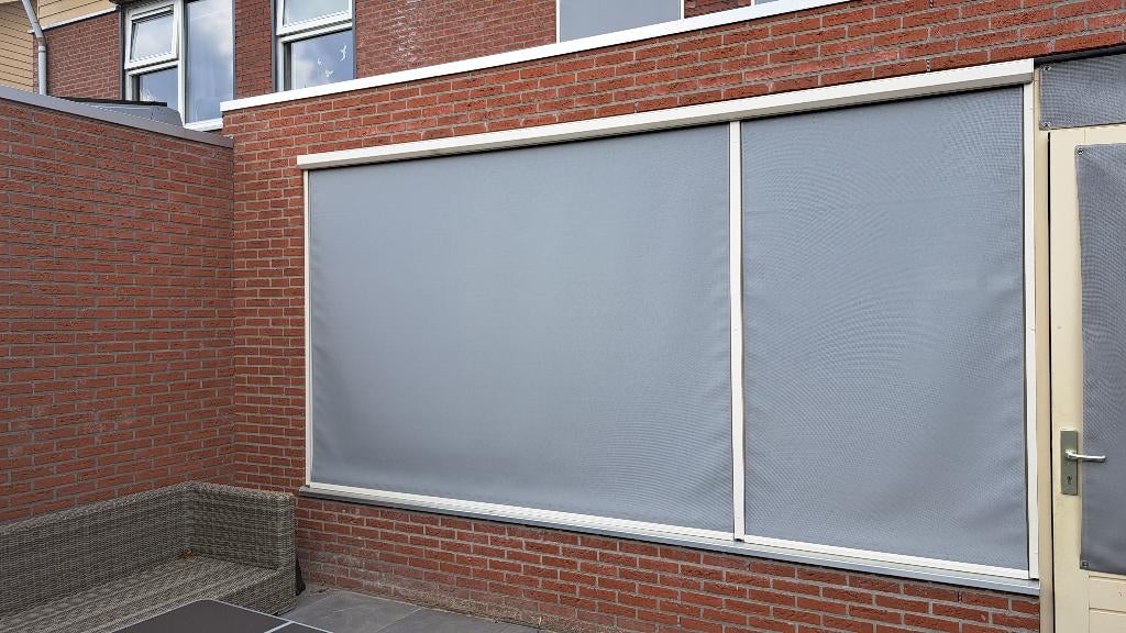 Screen lichtgrijs met elektrische bediening 390cm, Tuin en Terras, Ophalen, Gebruikt, Elektrisch, 150 tot 300 cm