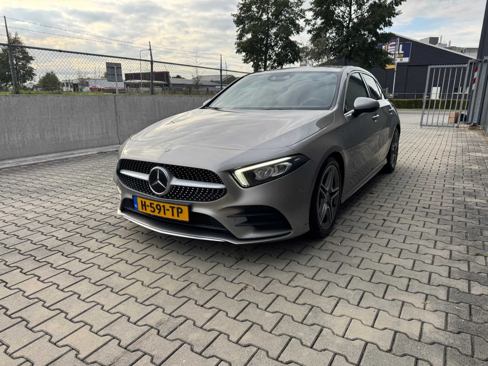 Mercedes-Benz A-Klasse A 220  Premium plus AMG, Particulier, 725 kg, A-Klasse, 1991 cc