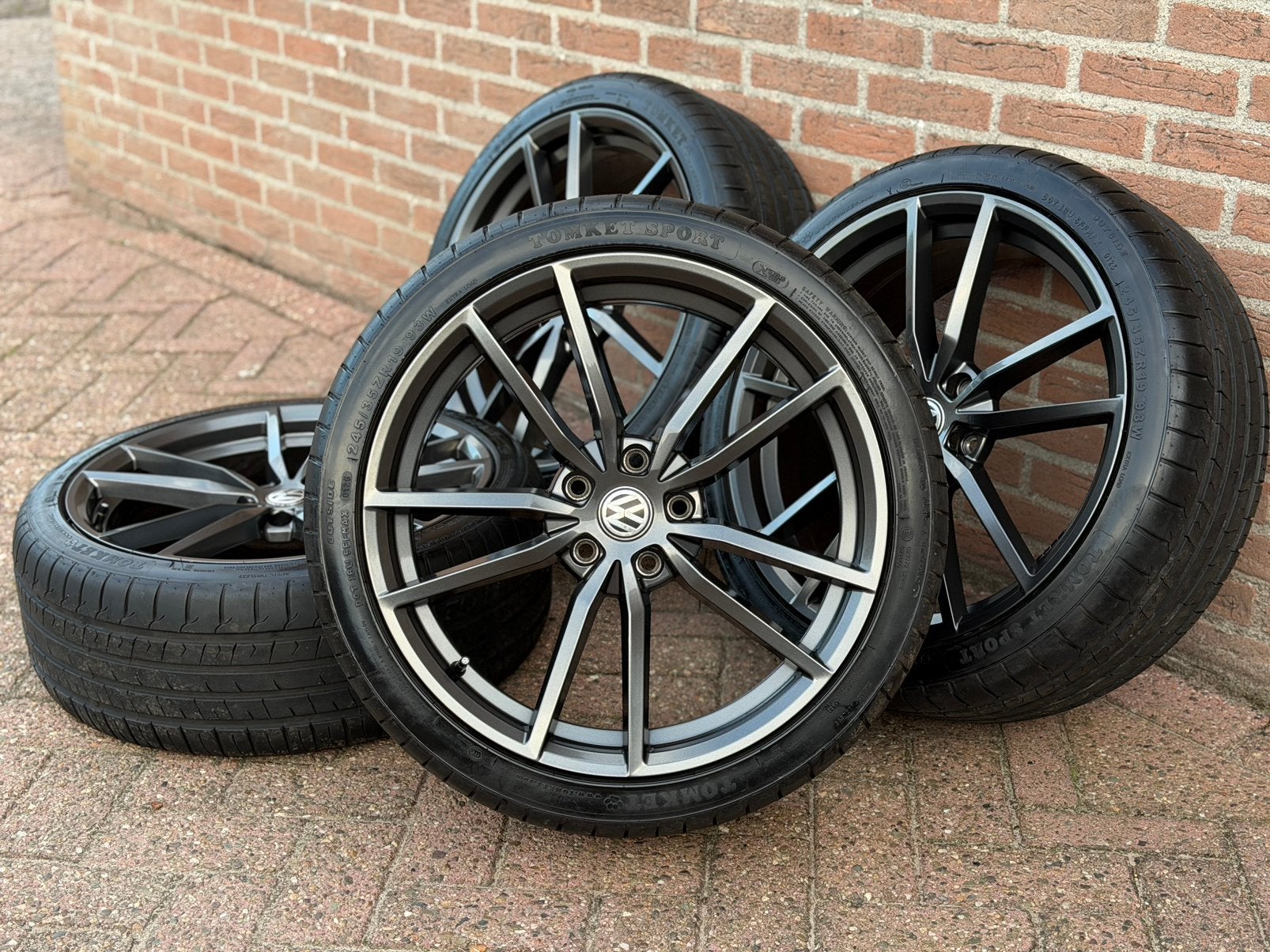 5x112 - 19 INCH - ANTRACIET - PRETORIA VELGEN + BANDEN., 245 mm, Banden en Velgen, Nieuw, Personenwagen