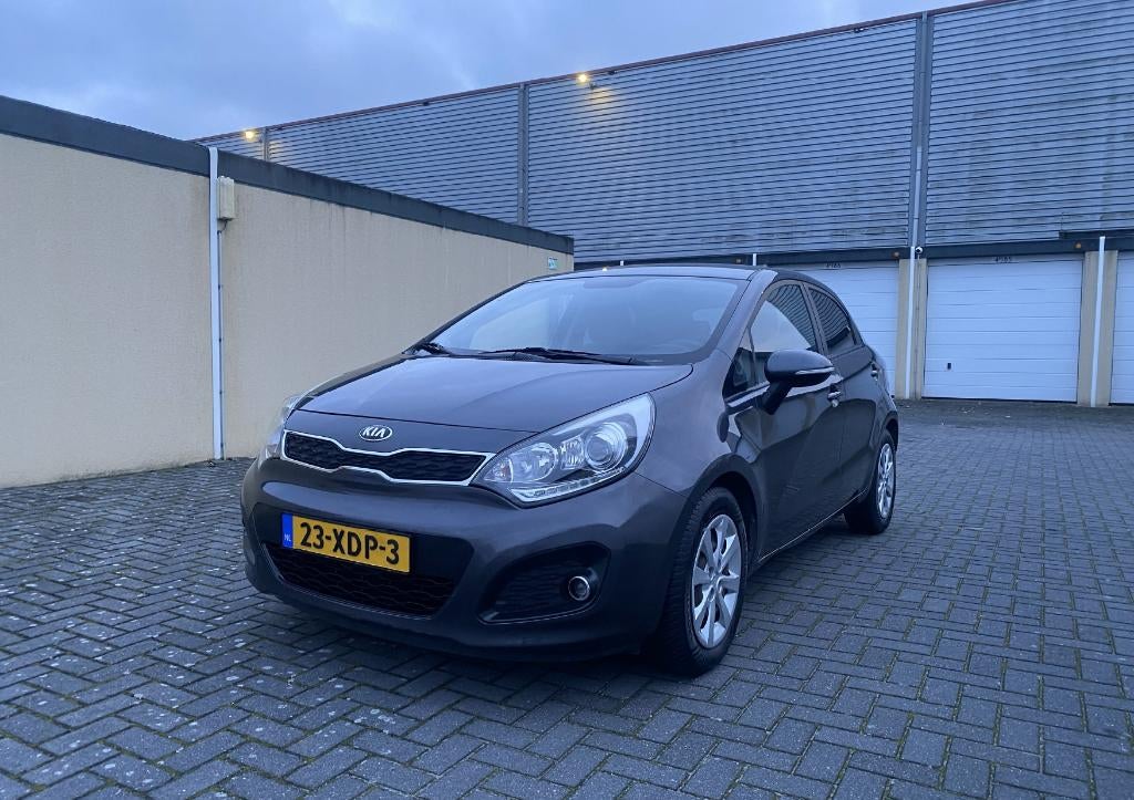 Kia Rio 1.2 I 5DRS 2012 Grijs, Euro 5, Zwart, 4 cilinders, Origineel Nederlands