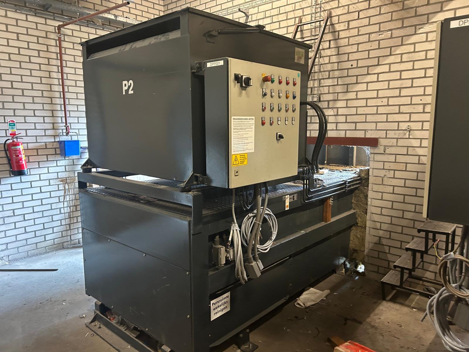 Papierpers afvalpers industrieel, Ophalen