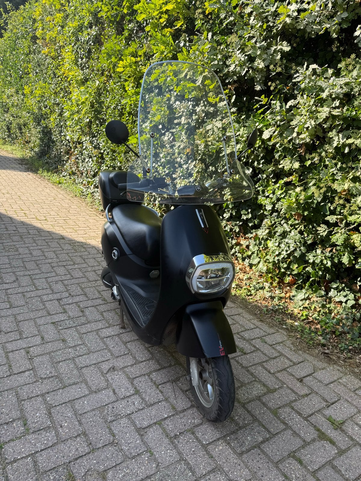 Aima Plus elektrische scooter, Elektrisch, Zo goed als nieuw, Ophalen, Overige merken
