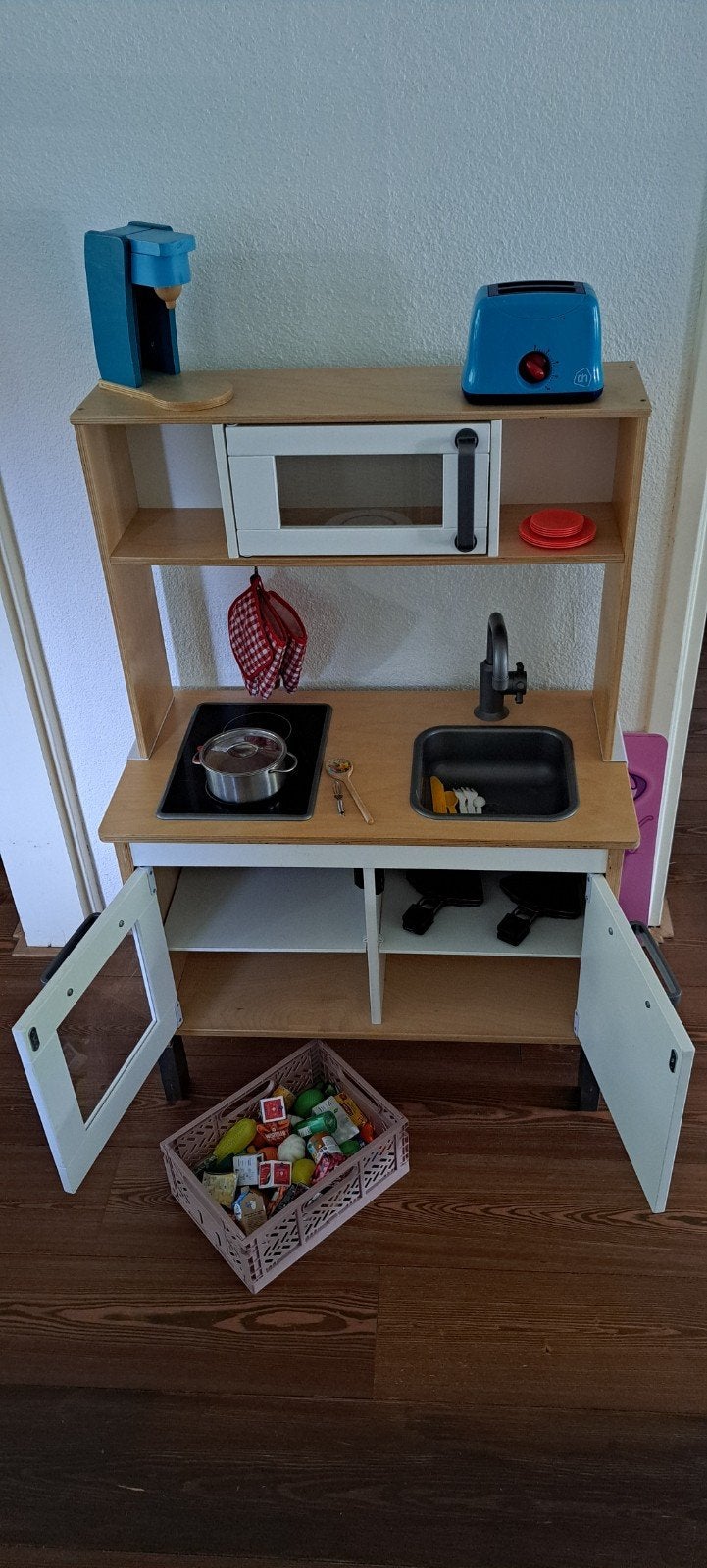 IKEA Speelkeuken met accesoires!!, Kinderen en Baby's, Speelgoed | Speelkeukens, Ophalen, Gebruikt, Hout, Speelkeuken