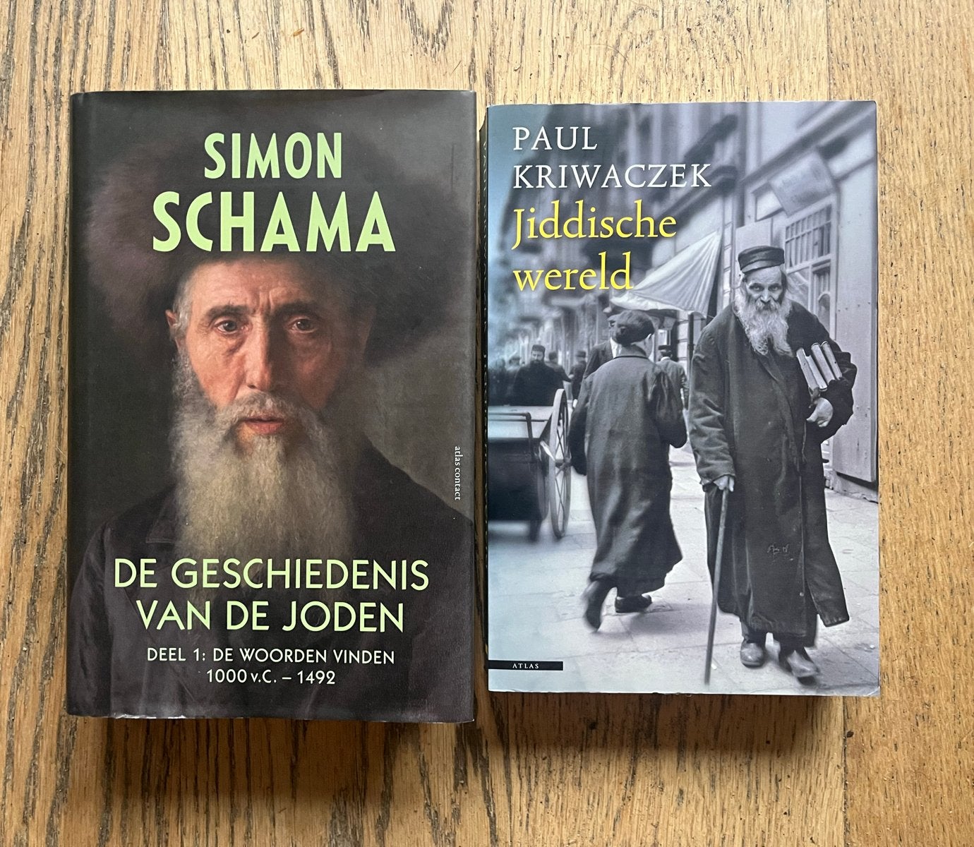 De Geschiedenis van de Joden & Jiddische Wereld - 2 boeken, Ophalen of Verzenden, 14e eeuw of eerder, Gelezen