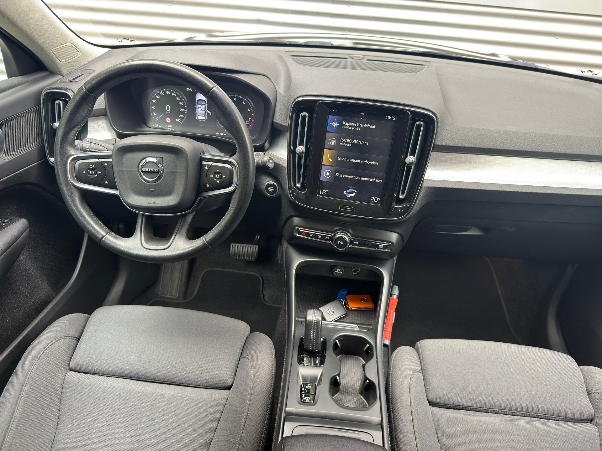 Volvo XC40 1.5 T3 Business Pro l Automaat l Virtual l Camera, Gebruikt, Origineel Nederlands, Bedrijf, Automatische klimaatregeling
