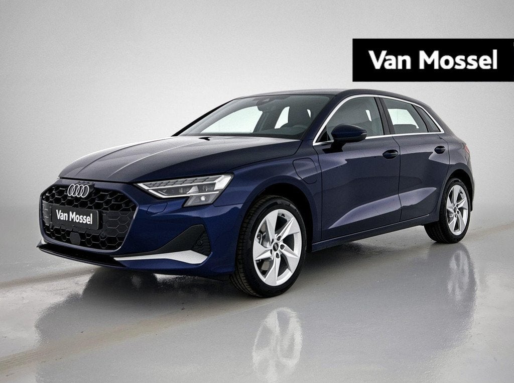Audi A3 Sportback 40 TFSI e Advanced edition 204 PK | Automa, Auto's, Audi, Stof, 1498 cc, 4 cilinders, 26 kWh