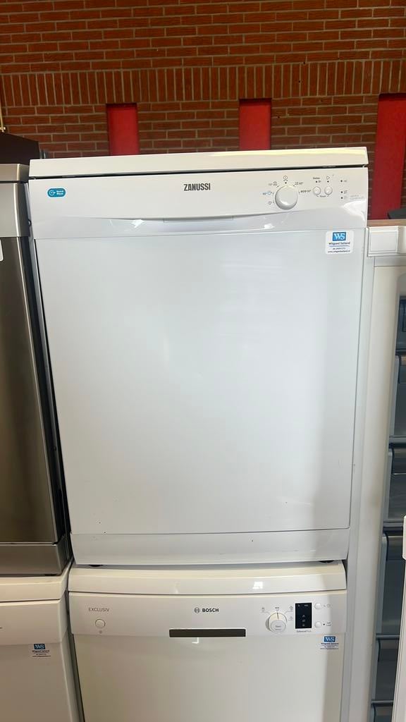 Jong gebruikte vaatwassers, Witgoed en Apparatuur, Ophalen, Zo goed als nieuw, Minder dan 85 cm