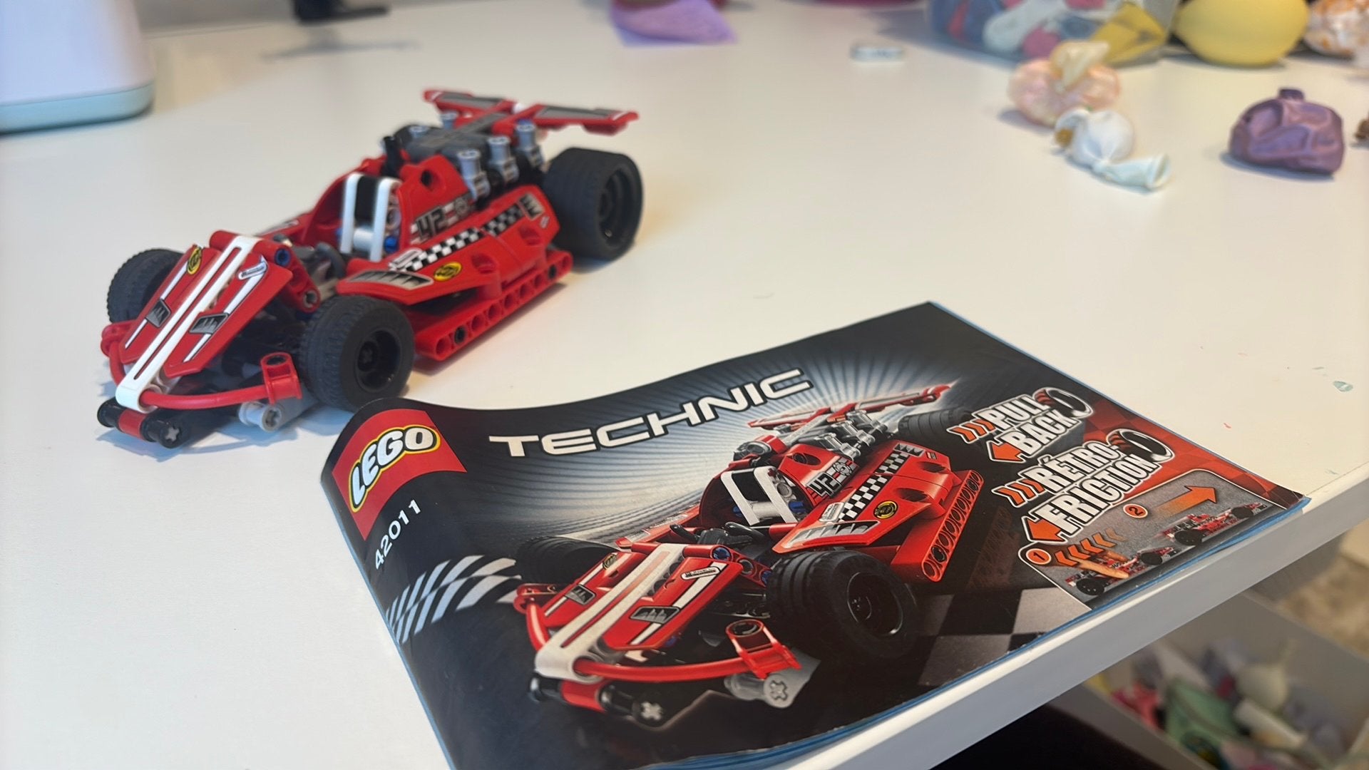 LEGO Technic 42011 pull back Raceauto met instructieboekje, Lego, Ophalen of Verzenden, Zo goed als nieuw, Complete set