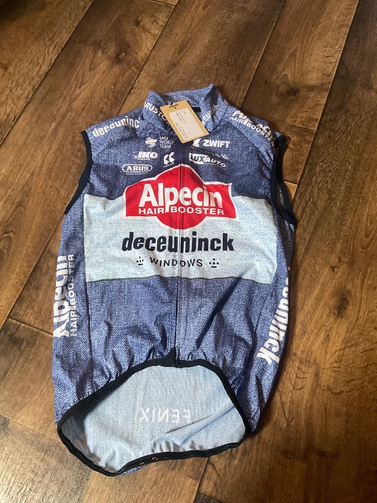 Team Alpecin Deceuninck windstopper body nieuw maat XS, Fietsen en Brommers, Ophalen of Verzenden, Nieuw, XS, Bovenkleding