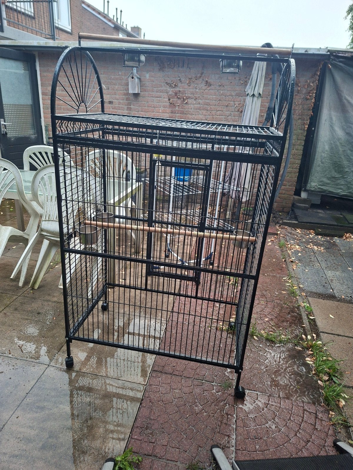 Mooie grote papagaaien kooi te koop, Ophalen of Verzenden, Zo goed als nieuw, Metaal, Vogelkooi