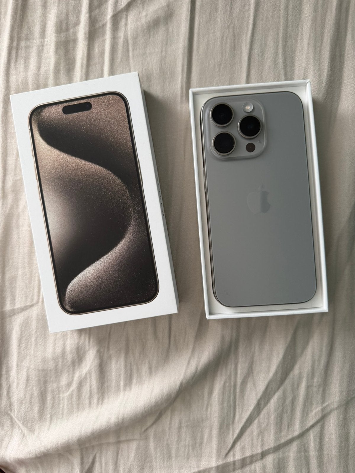 Iphone 15 pro 256gb naturel titanium, Telecommunicatie, Mobiele telefoons | Apple iPhone, Ophalen, Zo goed als nieuw, 128 GB, IPhone 15 Pro