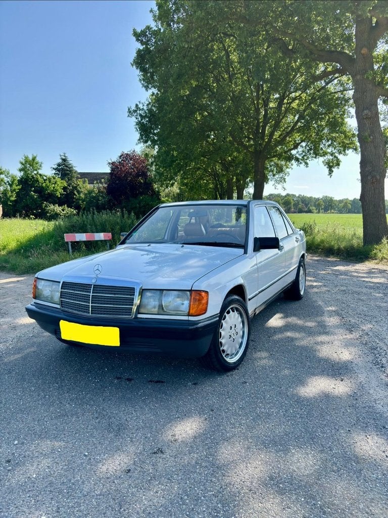 Mercedes-Benz 190E 2.0 Automaat 1987 | Bijna belastingvrij, Auto's, Mercedes-Benz, Automaat, Achterwielaandrijving, Lederen bekleding