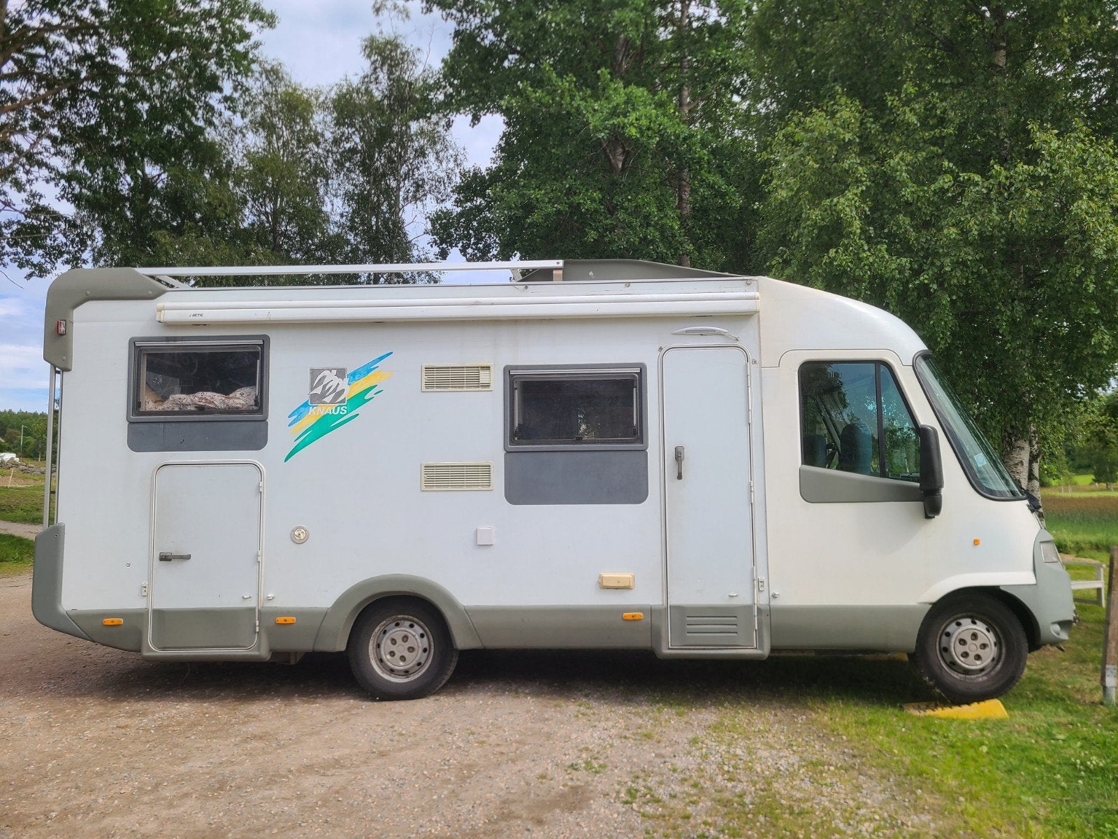 Caravans And Camping Knaus