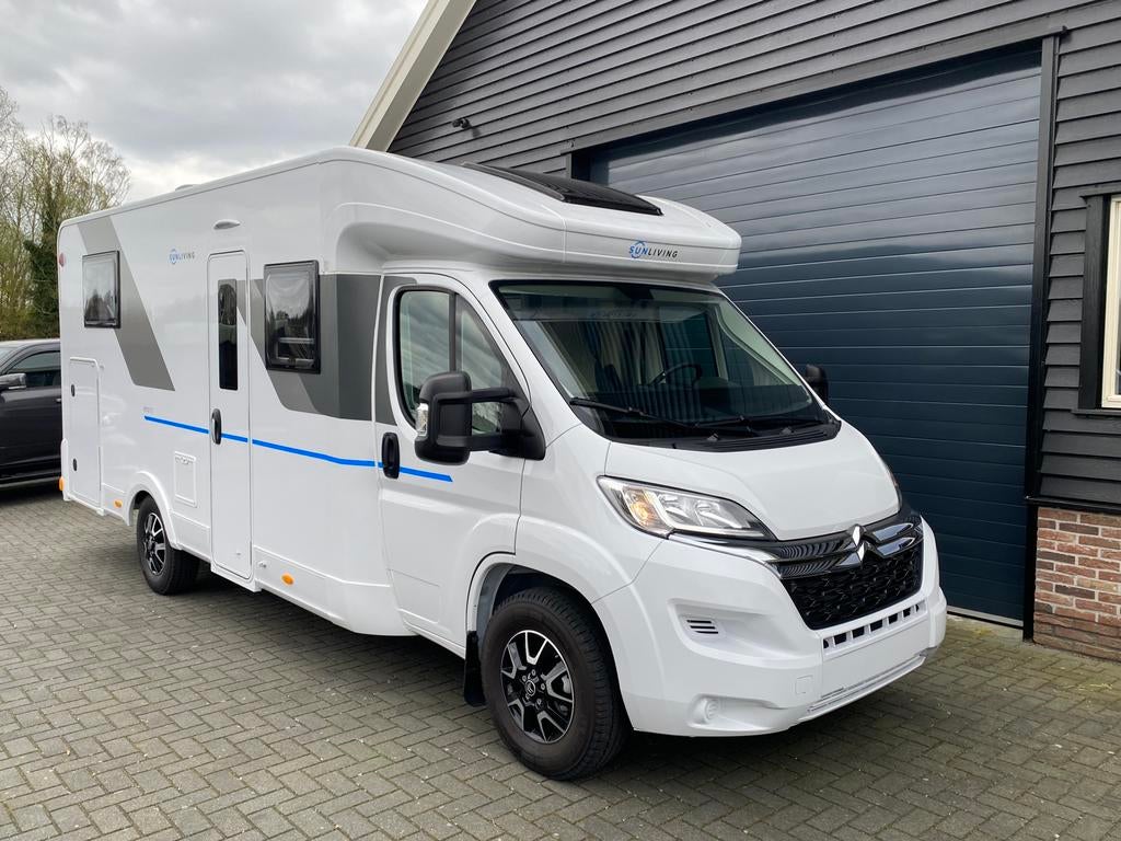 Caravans And Camping Sun