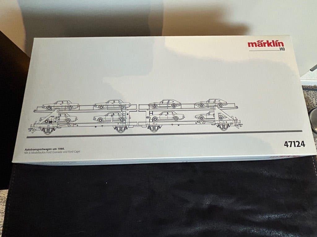 Märklin H0 Autotransportwagen 47124 met ford auto's, Wisselstroom, Wagon, Ophalen of Verzenden, Zo goed als nieuw
