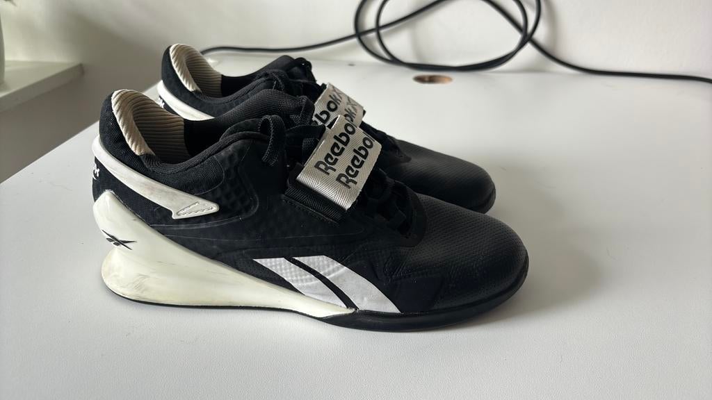 Reebok lifters maat 40.5, Ophalen of Verzenden, Zo goed als nieuw, Sneakers of Gympen