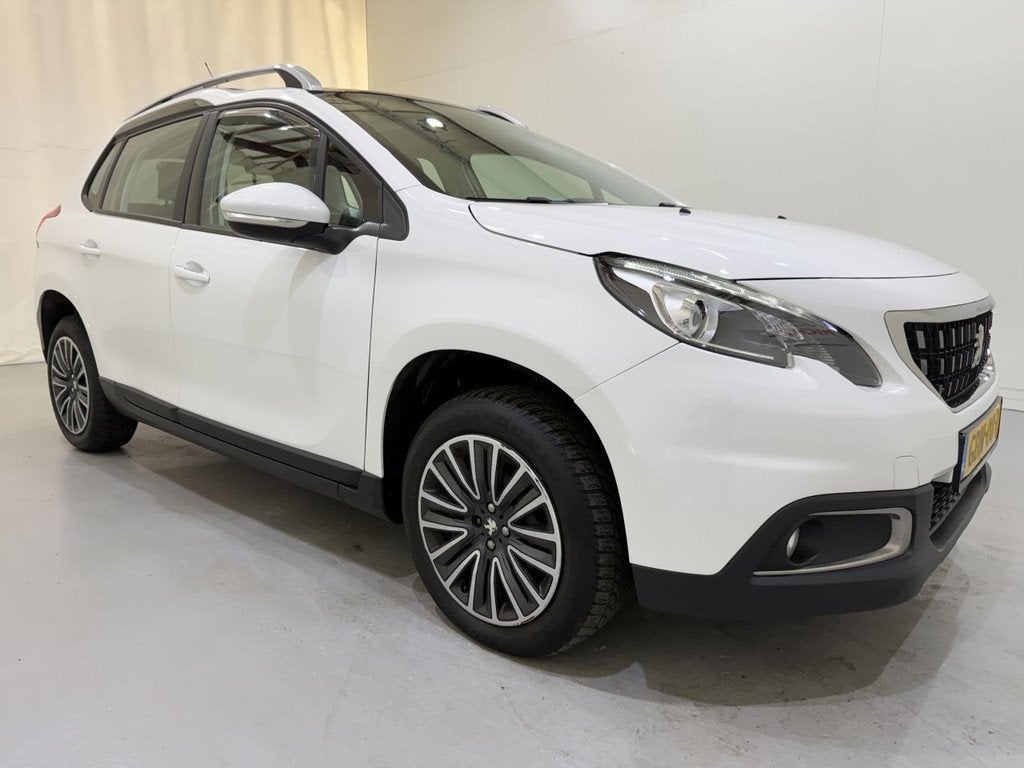 Peugeot 2008 1.2 PureTech 110 Allure (bj 2017), Auto diversen, Schadeauto's, Webaccessibility@stellantis.com, 1199 cc, Stellantis N.V.