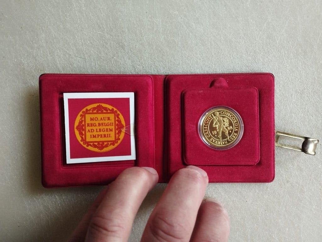 Dubbelele gouden dukaat 1988 + extra's, Postzegels en Munten, Munten | Nederland, Verzenden, Koningin Beatrix, Losse munt, Goud