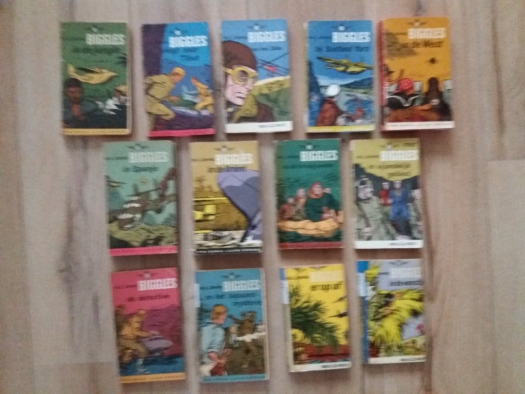 11 delen van de jeugdserie "Biggles",  door : W.E. Johns., Ophalen of Verzenden, Gelezen, W.E. Johns., Non-fictie