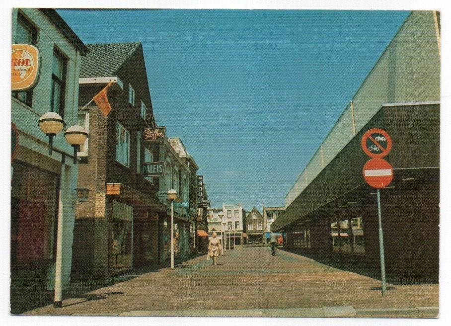 Oss Molenstraat Winkels SKOL bier reclame 1974, Ophalen, 1960 tot 1980, Ongelopen, Noord-Brabant