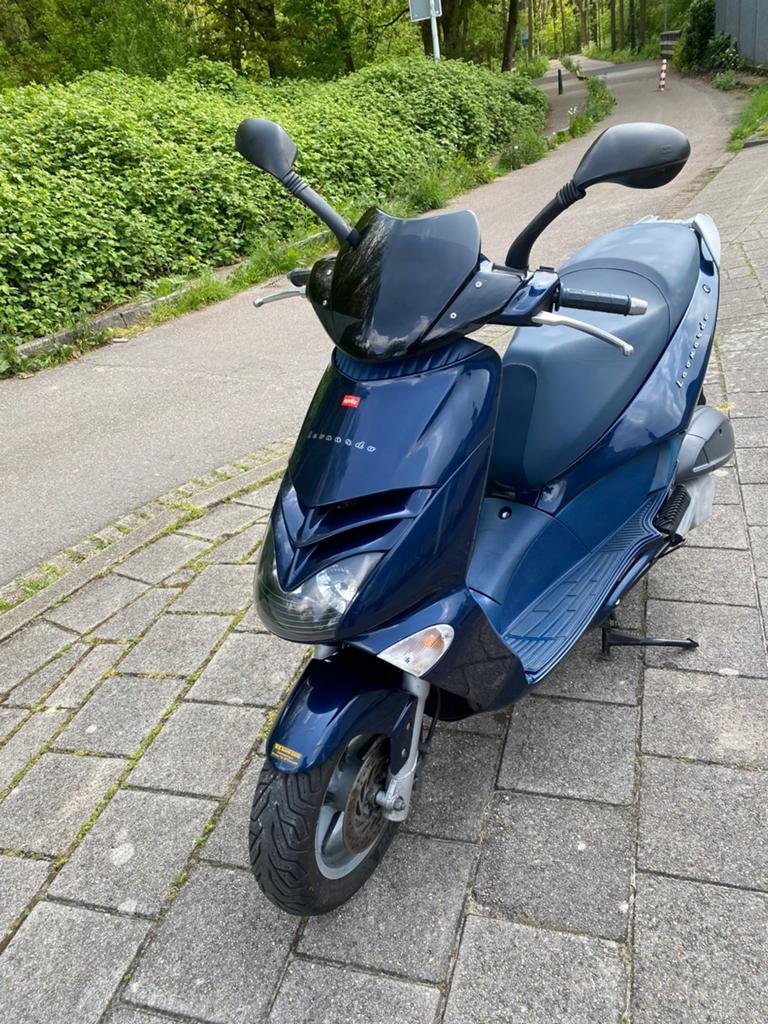 Aprilia leonardo 250cc, Ophalen of Verzenden, Zo goed als nieuw, Benzine, Overige modellen
