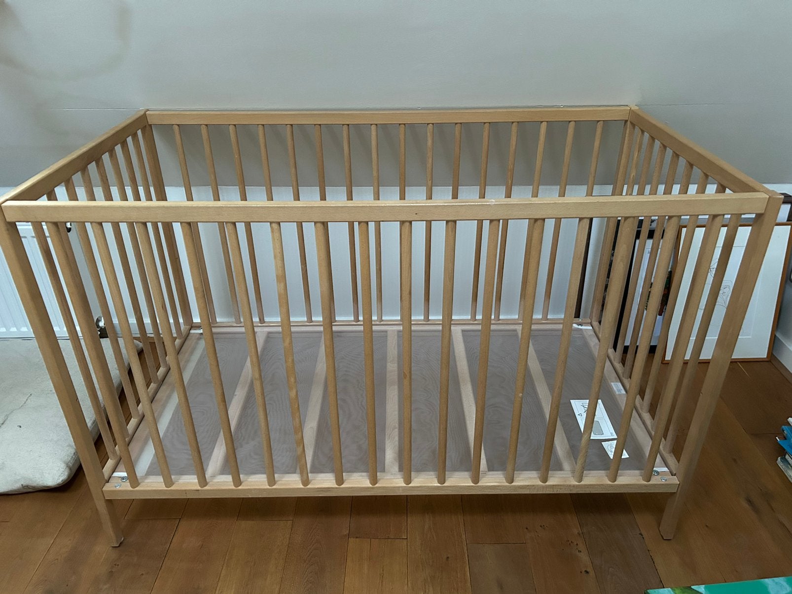 Ledikand Ikea met Ikea matras, hout kleur, Ophalen, Zo goed als nieuw, Wieg