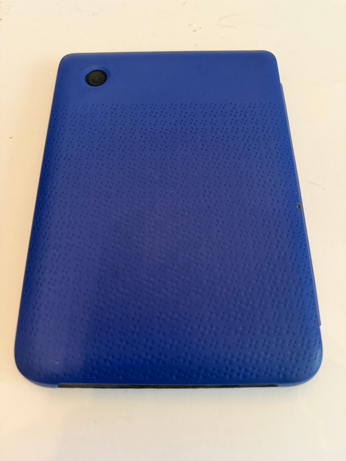 Kobo Clara BW | Met originele Kobo SleepCover, Verzenden, Kobo, Zo goed als nieuw, 16 GB of meer