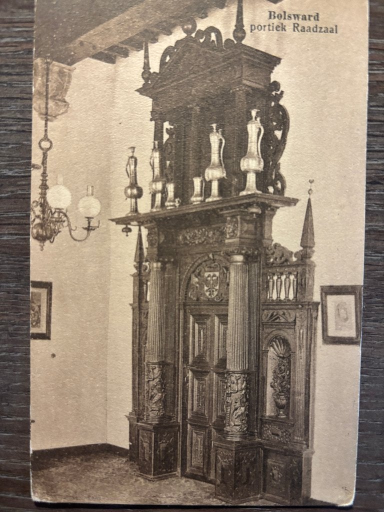 Ansichtkaart Bolsward - Portiek Raadszaal, Verzamelen, Ophalen of Verzenden, 1920 tot 1940, Gelopen, Friesland