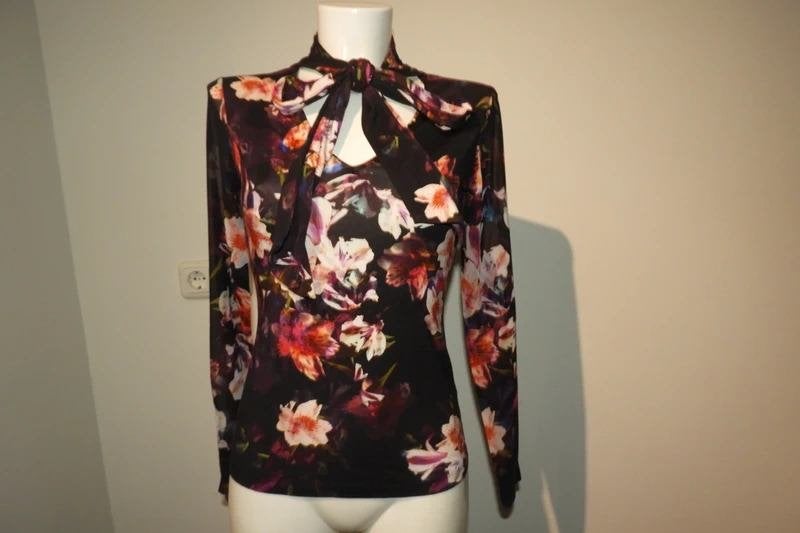 Karen Millen bloemen truitje strik bij de hals kleurrijk, Karen Millen, Zo goed als nieuw, Lange mouw, Maat 36 (S)