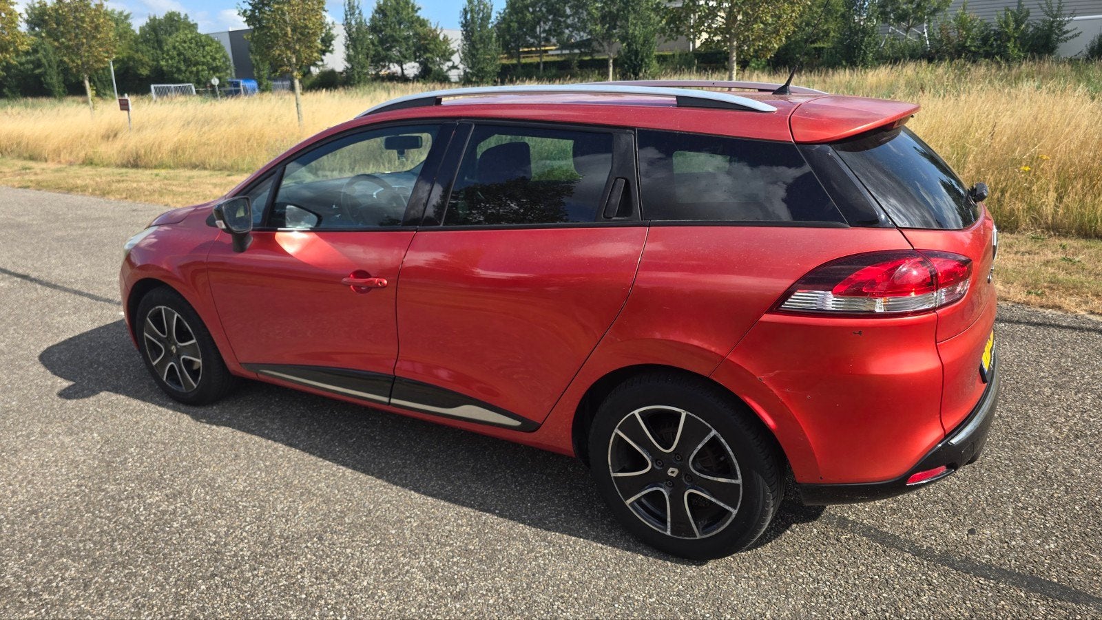 Renault Clio Energy TCe 90pk S&S 2013 Rood, Voorwielaandrijving, 898 cc, Origineel Nederlands, Handgeschakeld