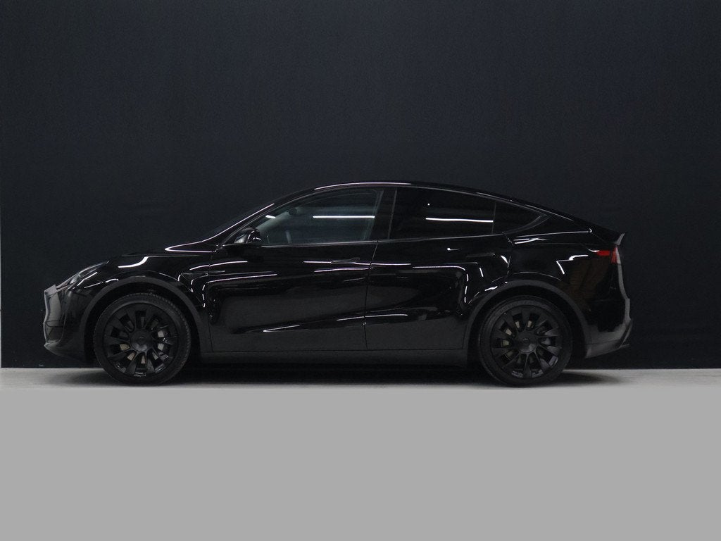 Tesla Model Y RWD 58 kWh [PANORAMADAK, ELEKTRISCHE STOELEN,, Automaat, Achterwielaandrijving, Zwart, 327 min