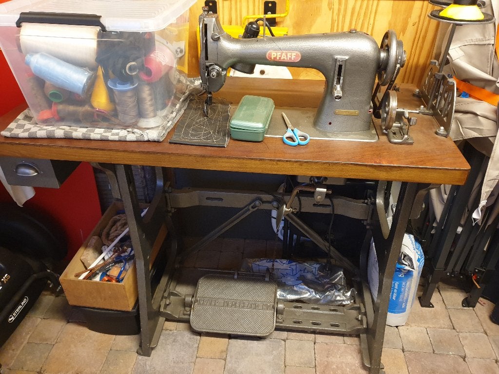 Naaimachine Pfaff industrie leder enz., Ophalen, Gebruikt